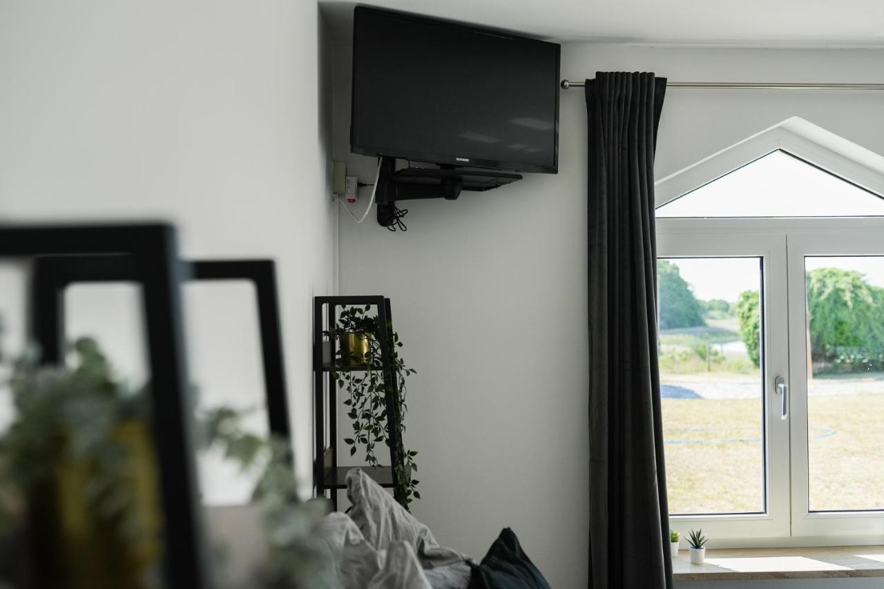 Black Tiger Seaside - Ferienwohnungen Direkt Am See Garden Zewnętrze zdjęcie