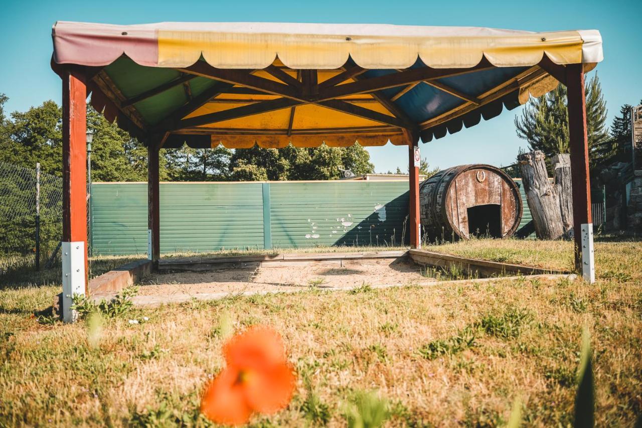Black Tiger Seaside - Ferienwohnungen Direkt Am See Garden Zewnętrze zdjęcie